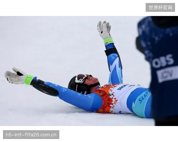 短道速滑冰刀的竞争逻辑已超越单纯的材料硬度比拼，转向微观奥氏体组织调控与运动员蹬冰发力曲线的精密匹配